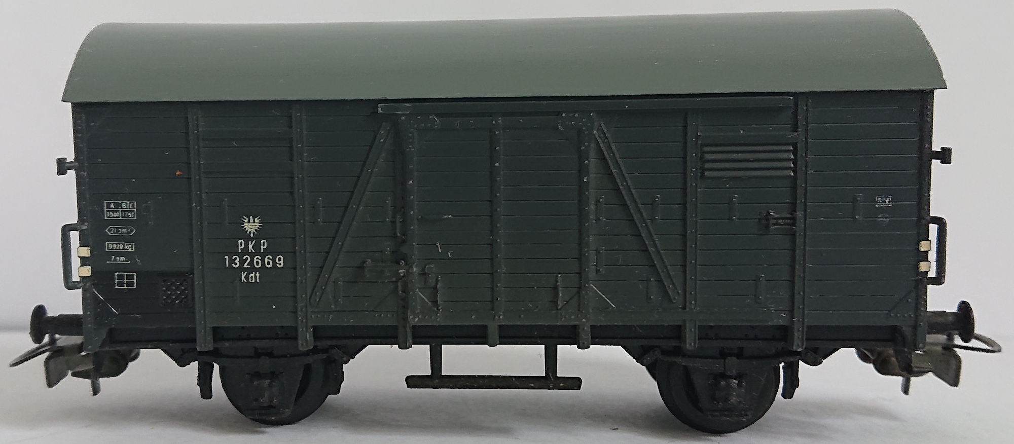 PIKO gedeckter G&uuml;terwagen der PKP&nbsp;&nbsp;